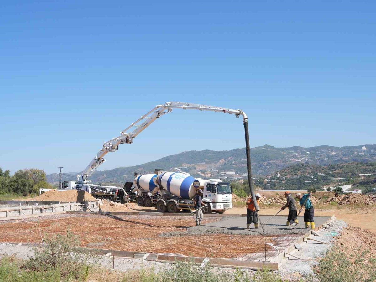 Alanya’da çok amaçlı yaşam alanı’nın temeli atıldı