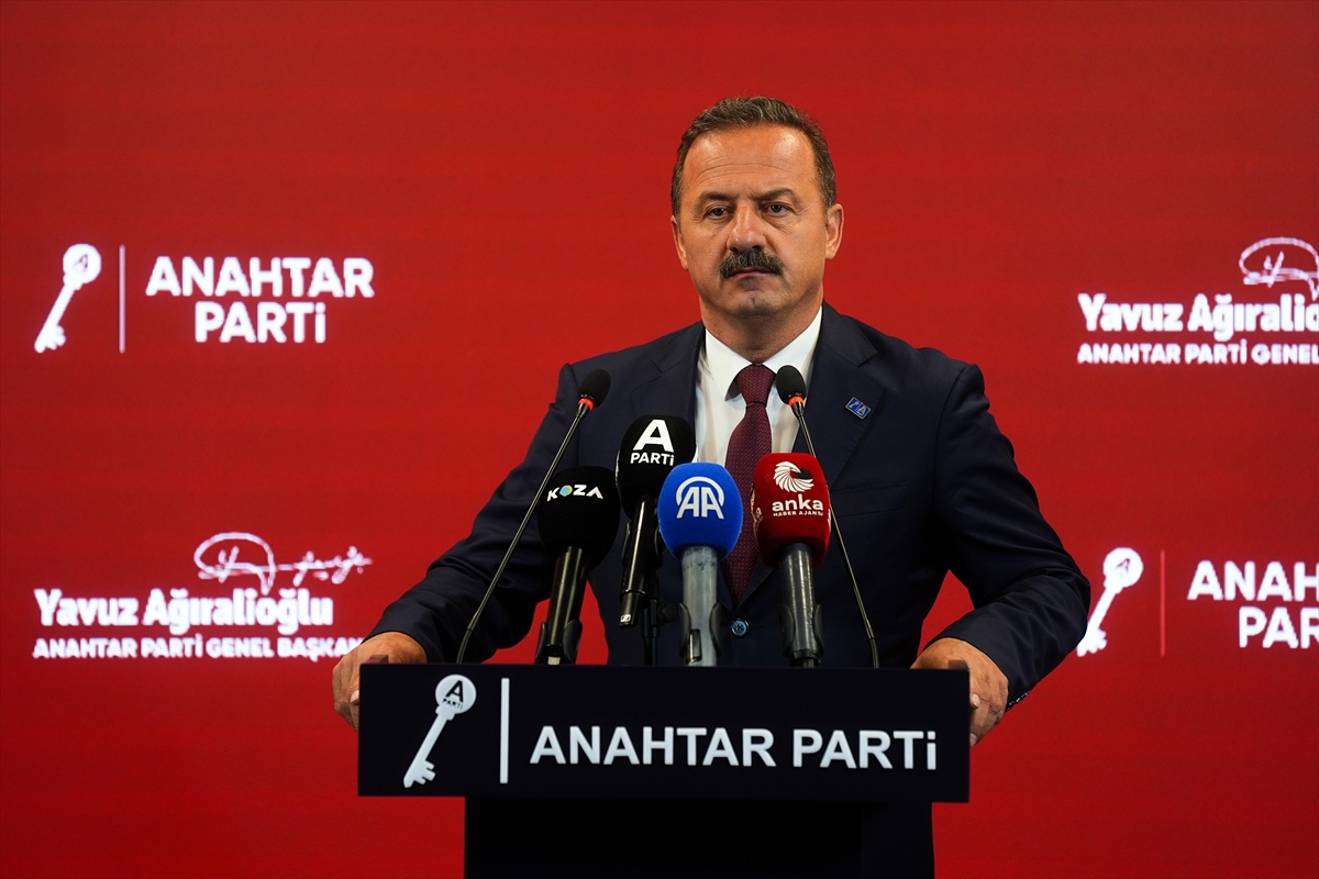 Ağıralioğlu\'ndan Basın Toplantısı