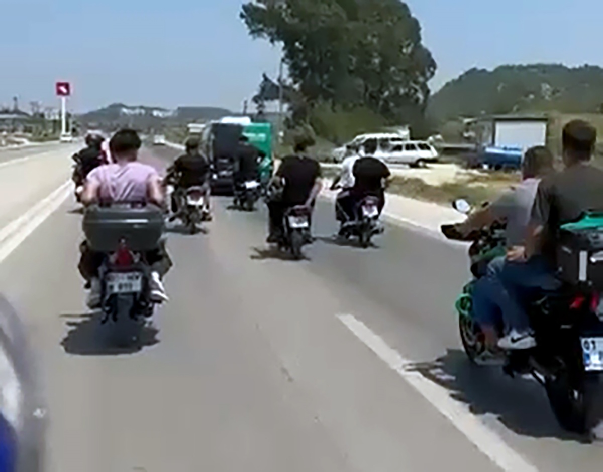 Adana\'da Motosiklet Kazası: Genç Hayatını Kaybetti