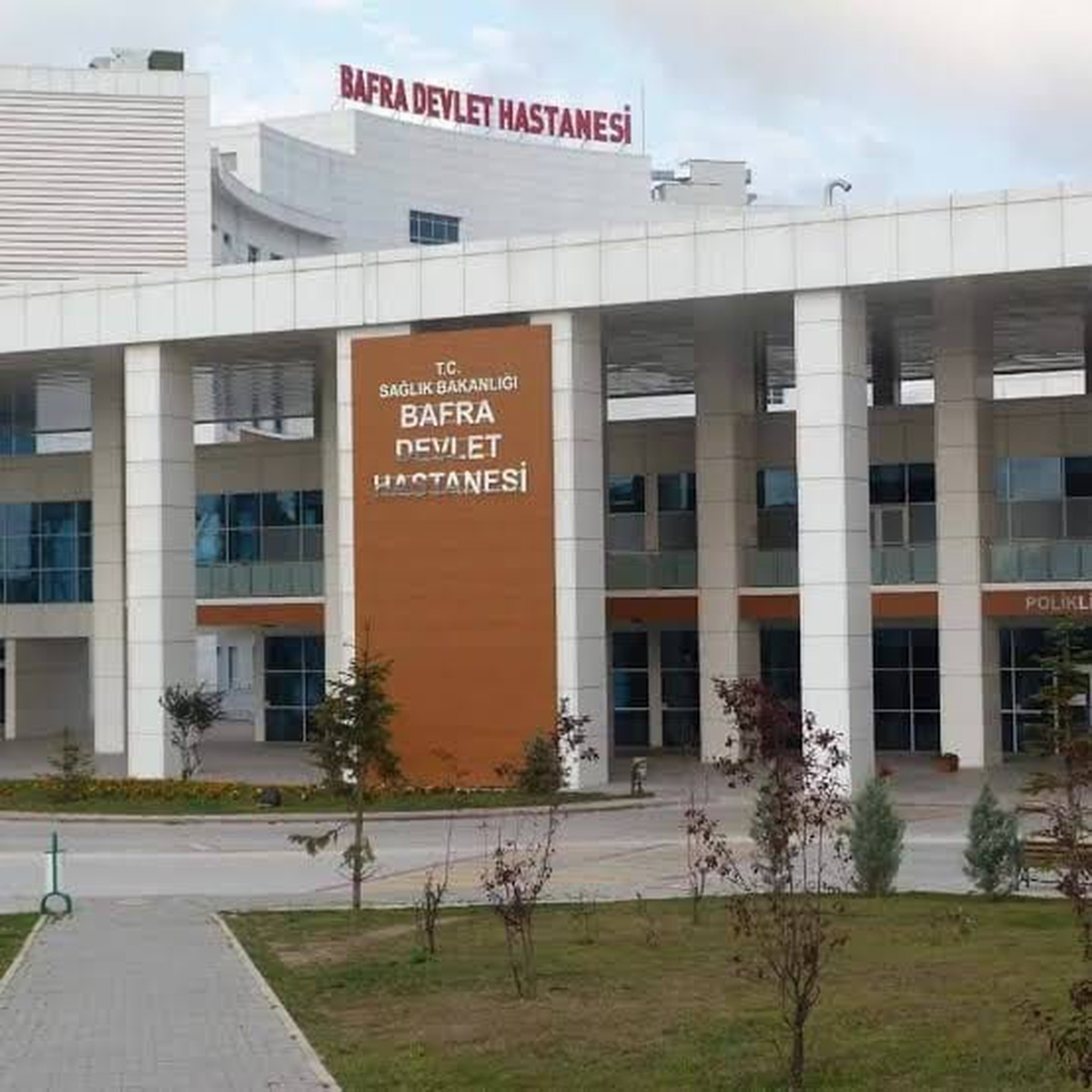 Hastane yemekhanesinde servis edildi, 50 kişiyi zehirledi