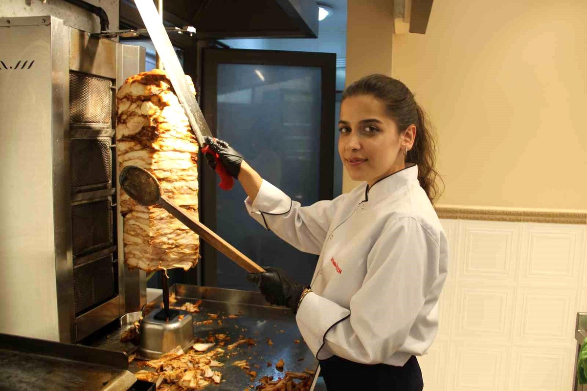 Kadın Döner Ustası Hande Ökten\'in Başarısı