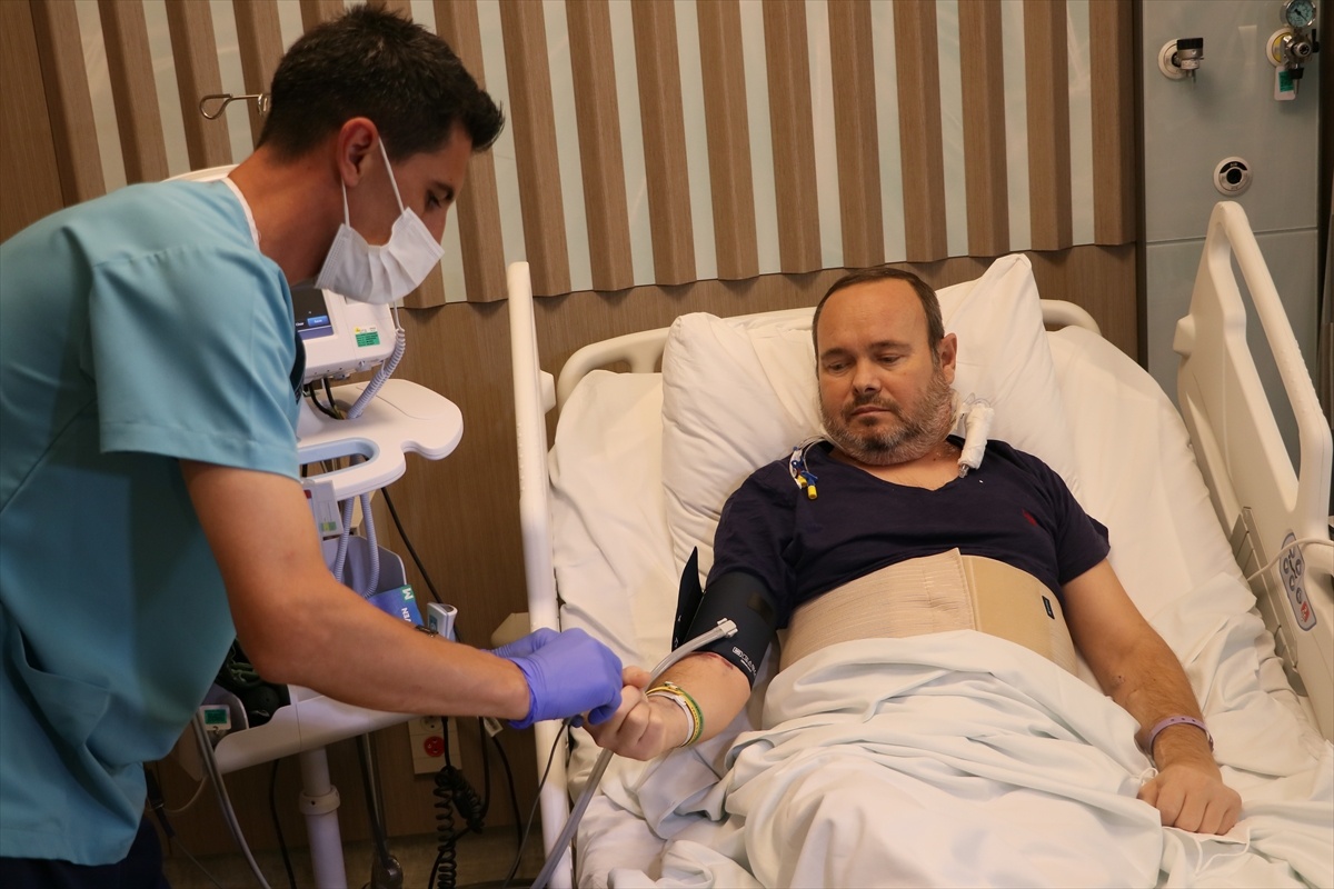 İzmir\'de Çift Böbrek Nakli Gerçekleşti