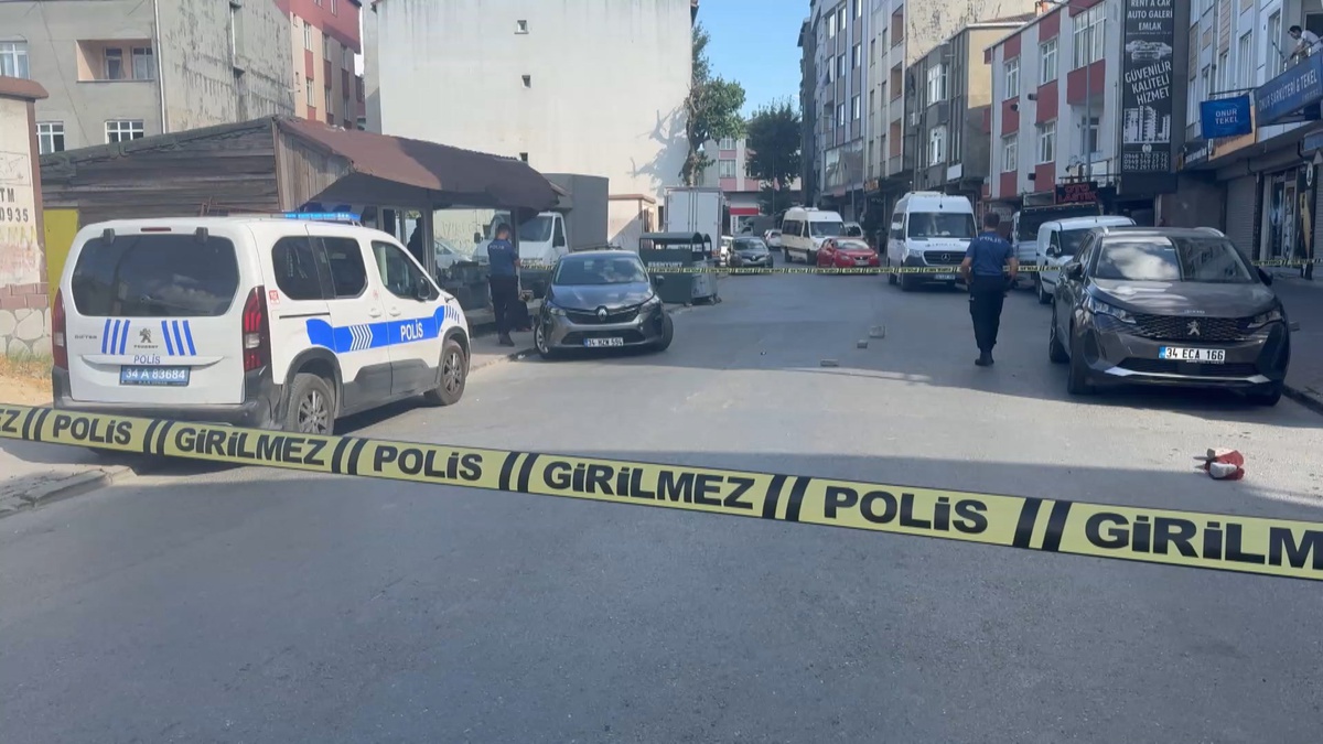 Esenyurt\'ta Silahlı Saldırı: 2 Yaralı