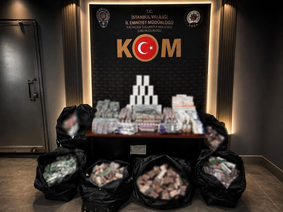 Fatih\'te 98 bin kaçak ilaç ele geçirildi