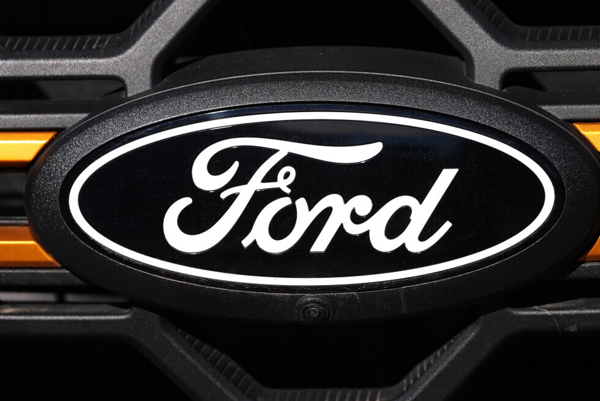 Ford ve Geely\'den Ortak Üretim Anlaşması