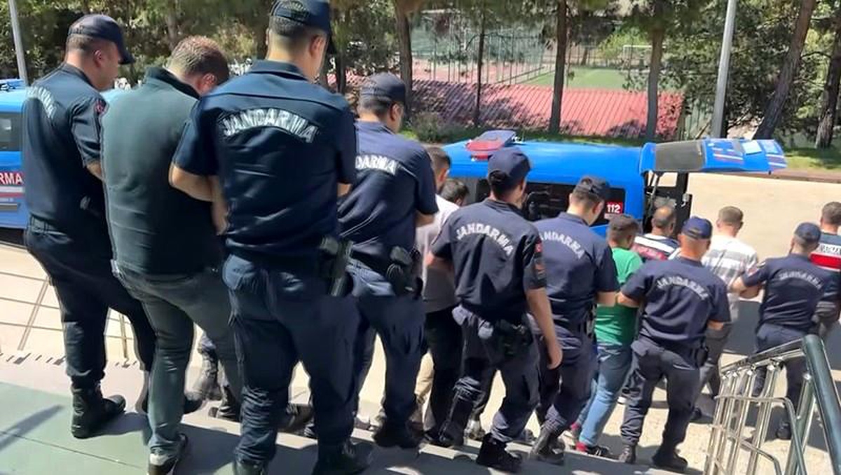 Gaziantep\'te Uyuşturucu Operasyonu: 14 Tutuklama