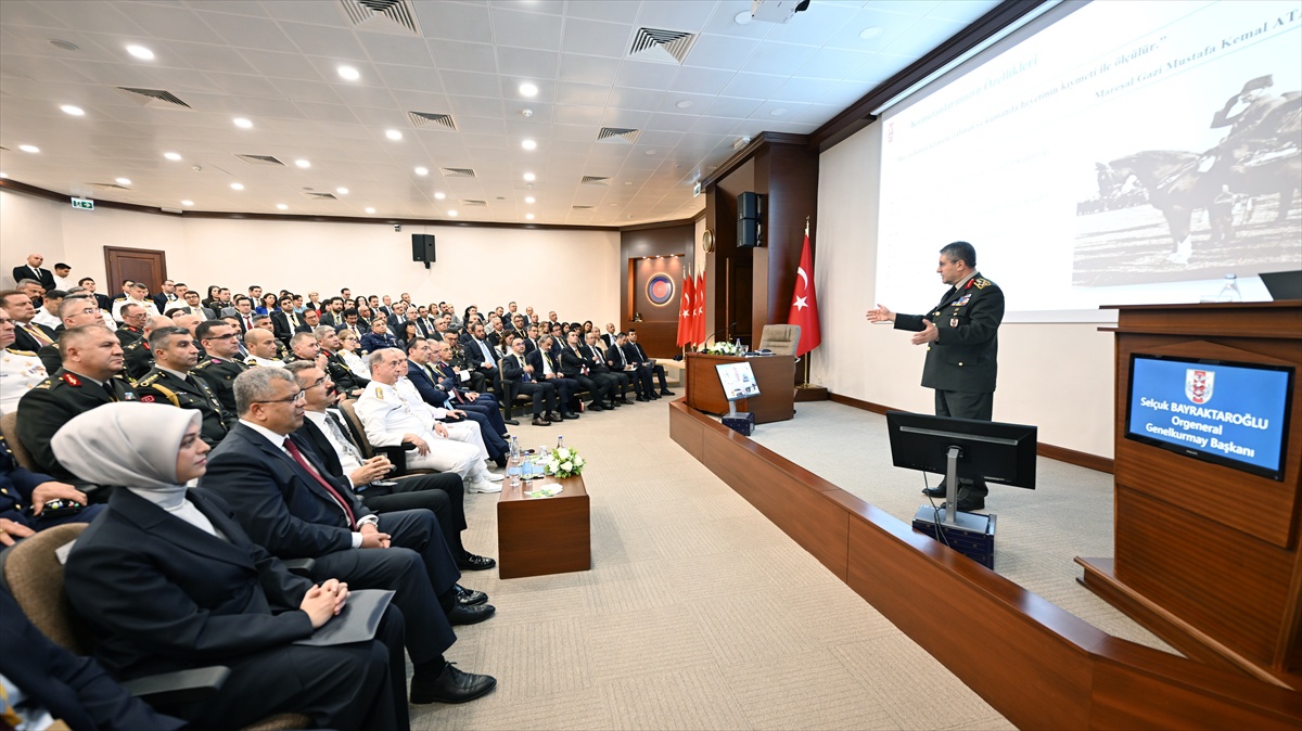 Bayraktaroğlu\'ndan Milli Güvenlik Konferansı