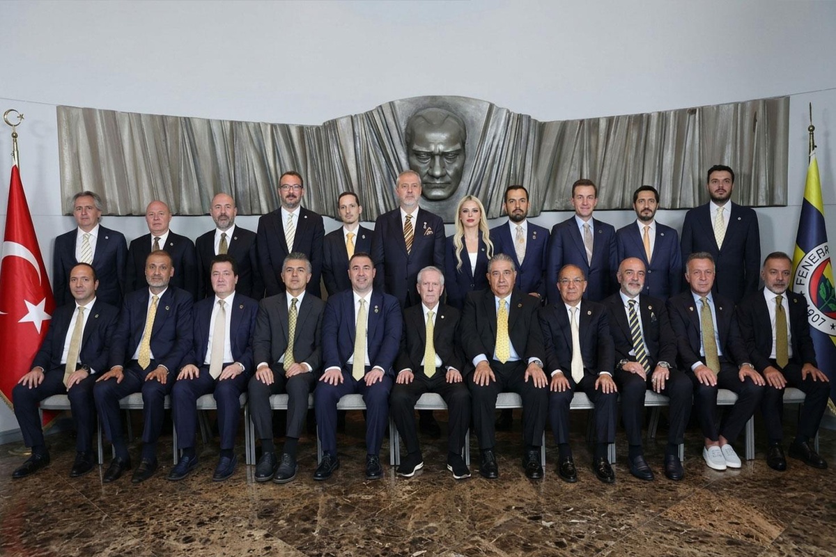 Fenerbahçe Futbol A.Ş\'nin yeni yönetim kadrosu belli oldu! Mahmut Uslu kararı