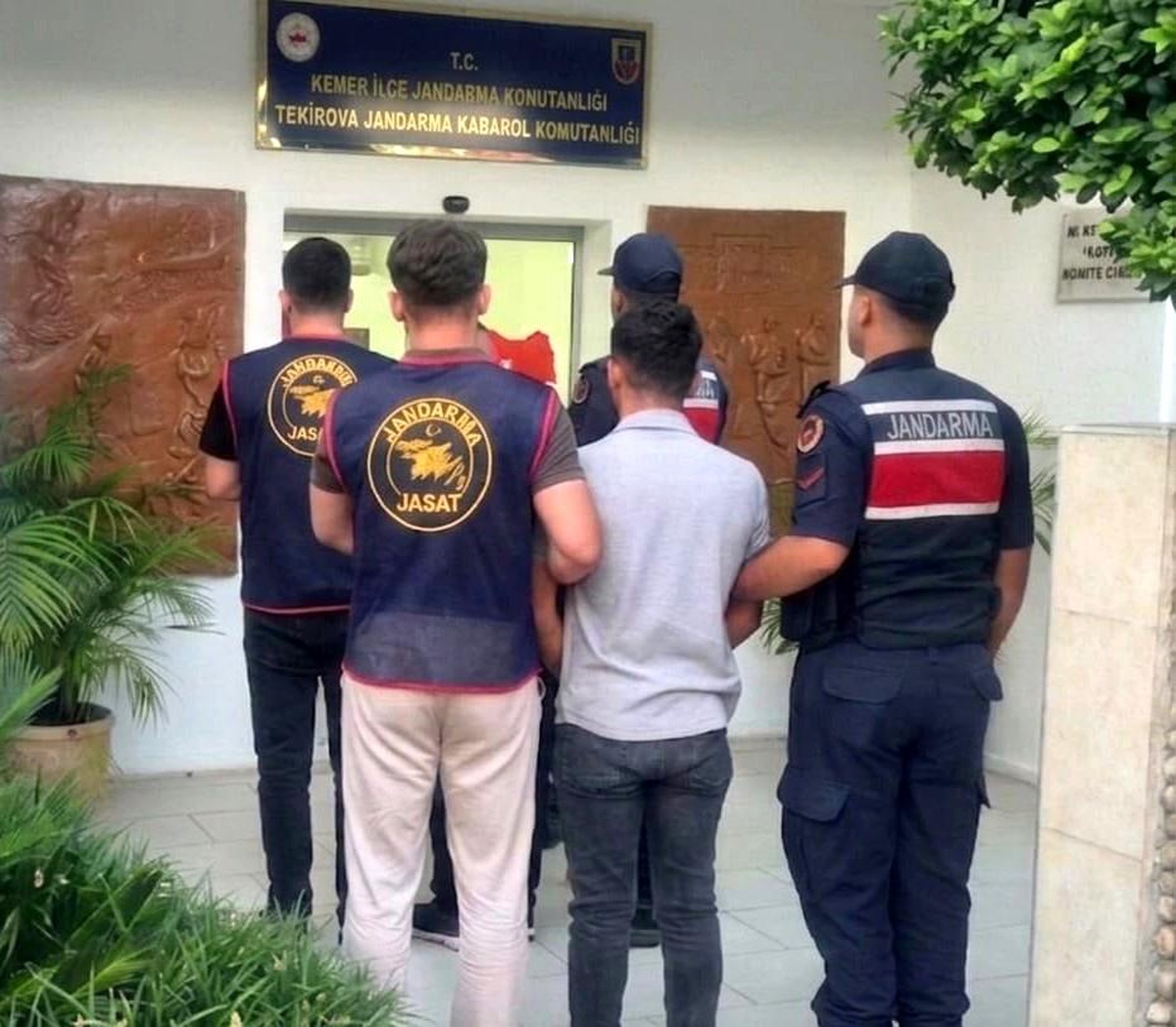 Kemer\'de 5 Hırsızlık Olayı Aydınlatıldı