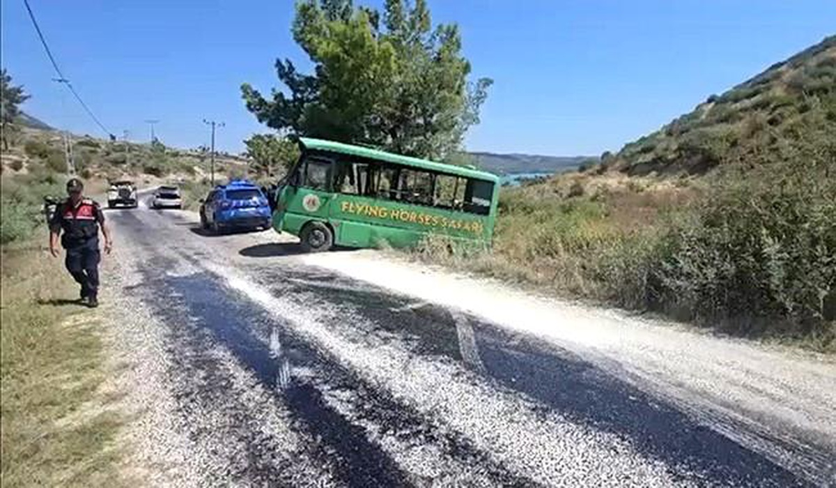 Manavgat\'ta Safari Aracı Kaydı: 2 Yaralı