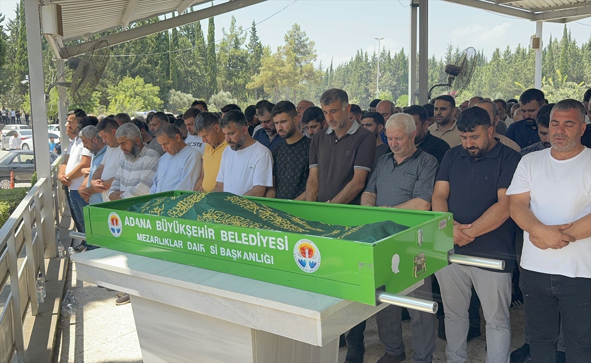 Tarsus\'taki Trafik Kazasında Anne ve Oğul Hayatını Kaybetti