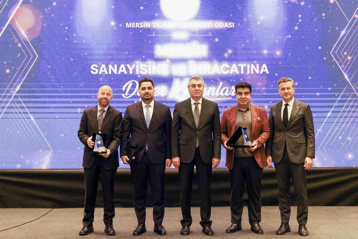 Mersin\'in üretim ve ihracat başarısı taçlandırıldı