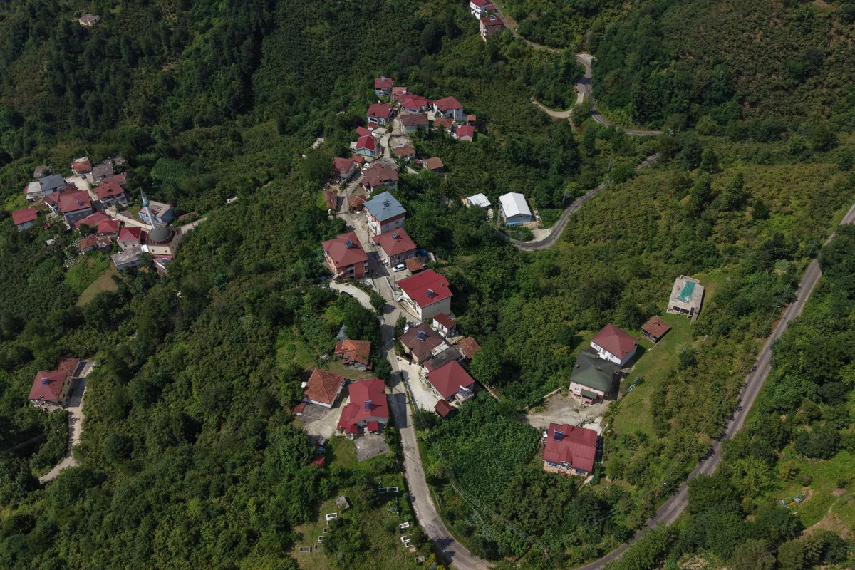 Karadeniz fıkrası gibi mahalle: Herkesin kimliğinde aynısı yazıyor