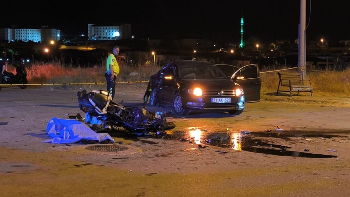 Kırıkkale\'de Motosiklet Kazası: Uzman Çavuş Hayatını Kaybetti