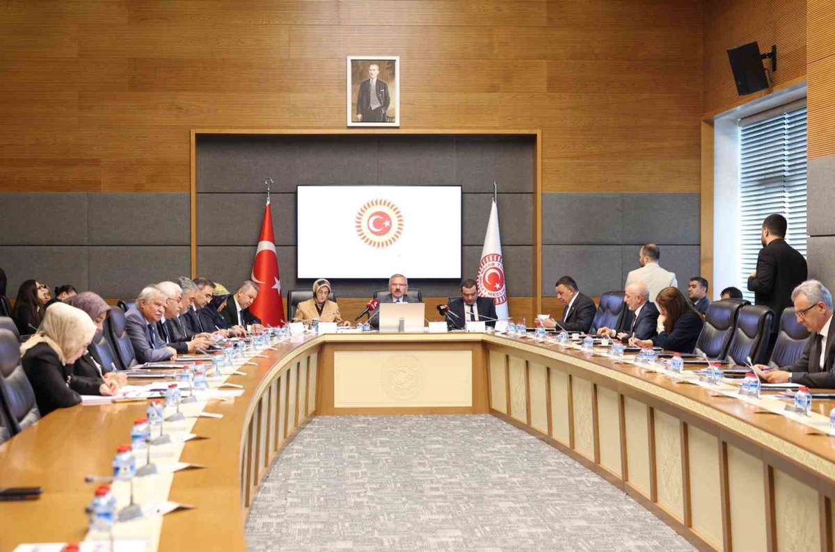Çocuklar İçin Güvenli Medya Ortamı