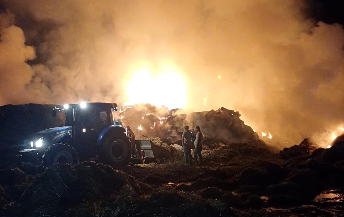 Aydın\'da Saman Yangını: 150 Ton Yandı