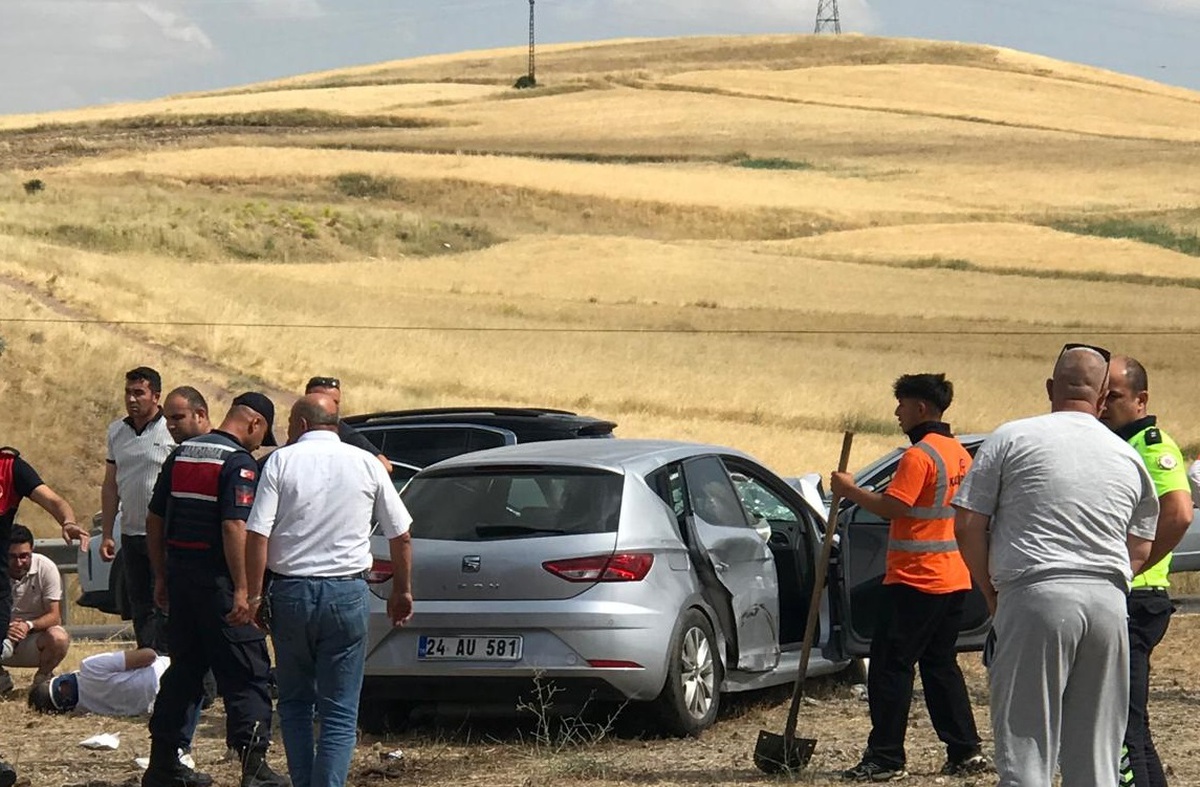 Şarkışla\'da Kaza: 1 Ölü, 8 Yaralı