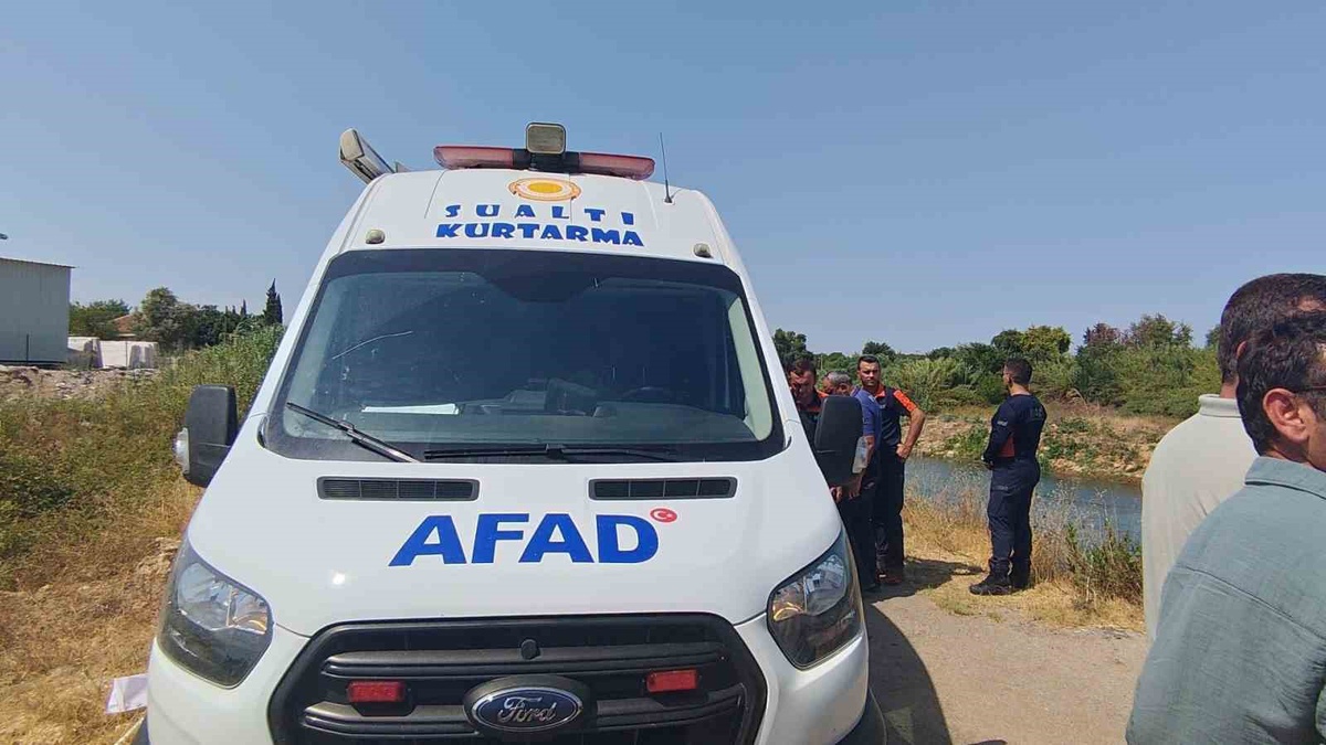 Antalya\'da 12 Yaşındaki Çocuk Sulama Kanalında Hayatını Kaybetti