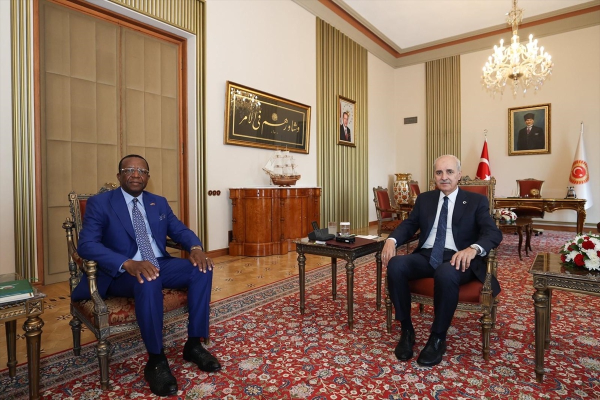 TBMM Başkanı Kurtulmuş, Kamerun Büyükelçisini Kabul Etti