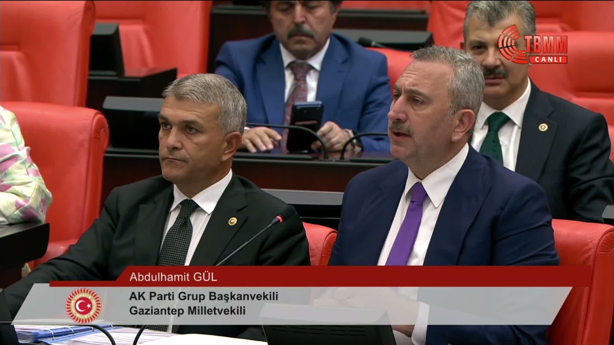 TBMM\'de deprem yardımları tartışması: AK Parti ve CHP karşı karşıya