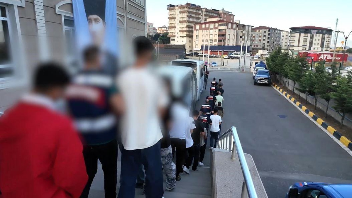 Tekirdağ\'da Yasa Dışı Bahis Operasyonu: 43 Gözaltı