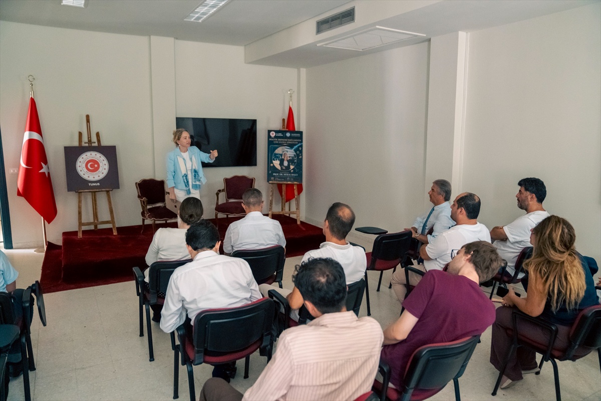 Çok Uluslu Şirketler Konferansı Tunus\'ta Gerçekleşti