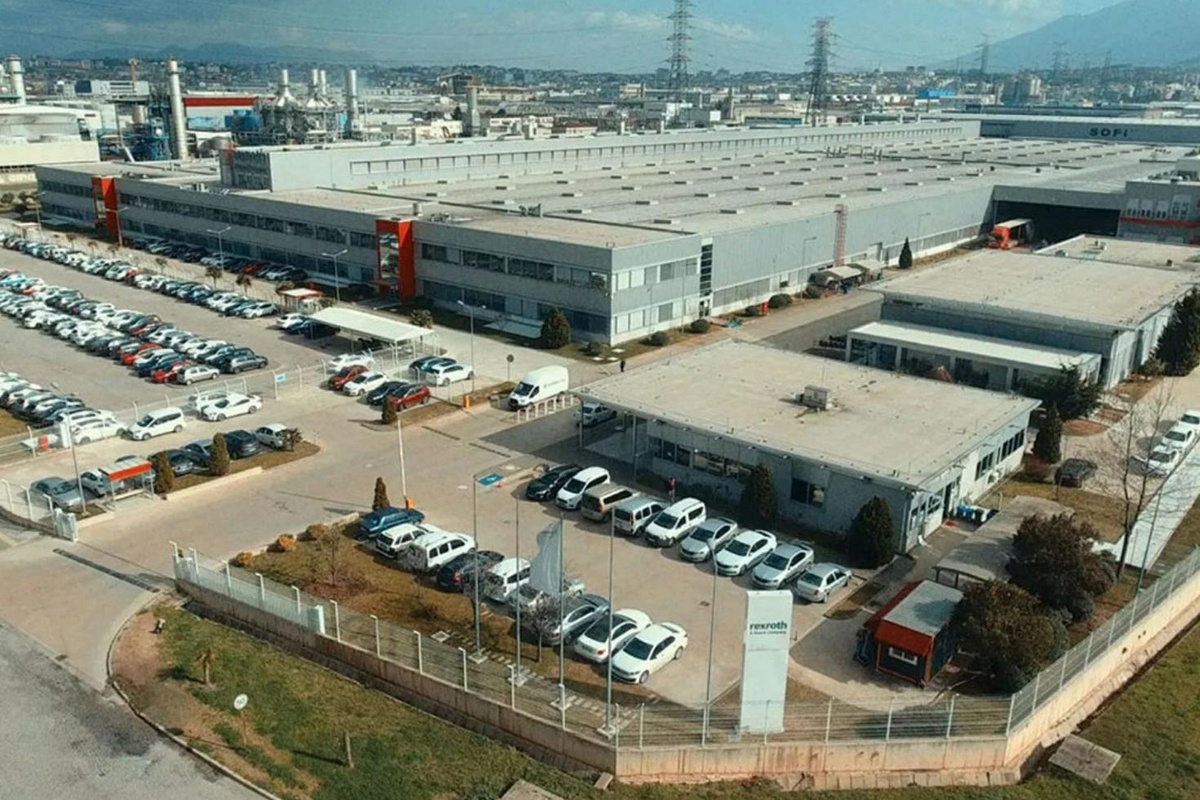 Türkiye\'nin dev otomotiv fabrikası üretime ara veriyor