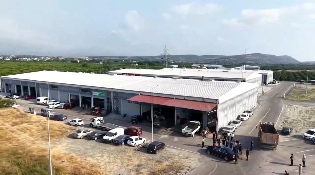 Vali Masatlı, Erzin Küçük Sanayi Sitesi\'ni Ziyaret Etti