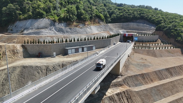 Yalova-Armutlu yolu yarın hizmete açılıyor! Seyahat süresi 30 dakikaya inecek