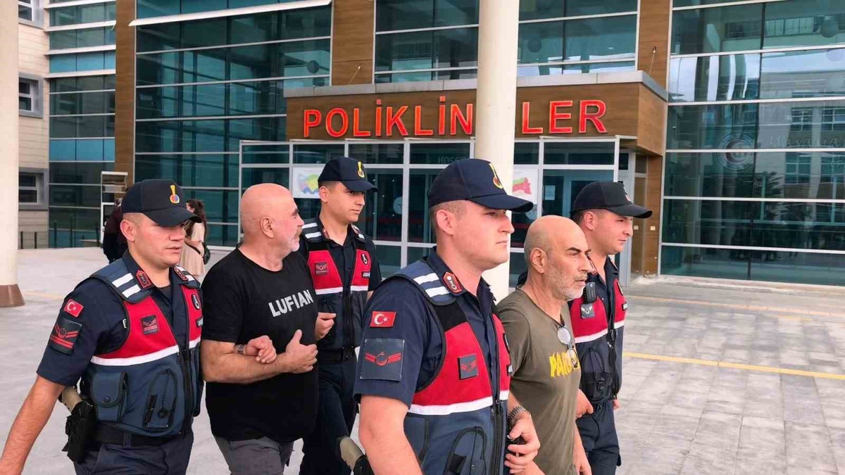 Ünlü Yönetmen Ezel Akay Uyuşturucudan Gözaltında