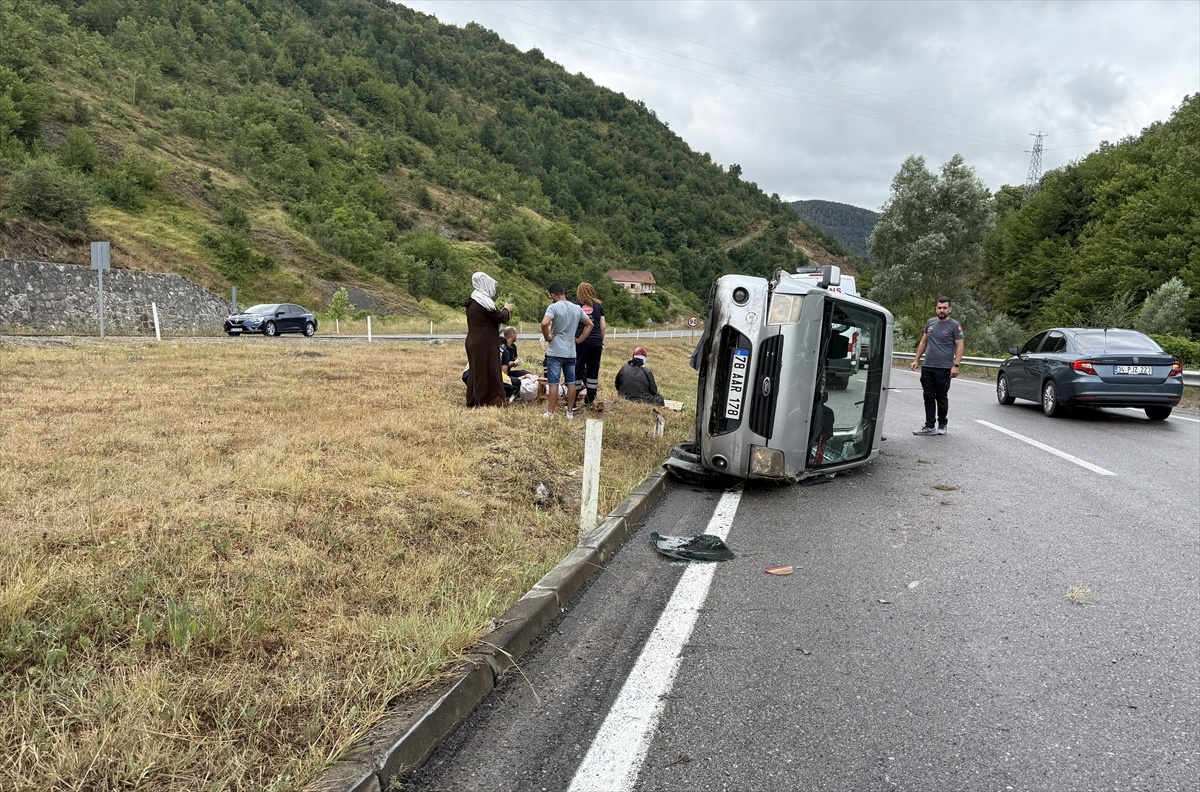Zonguldak\'ta Trafik Kazası: 3 Yaralı
