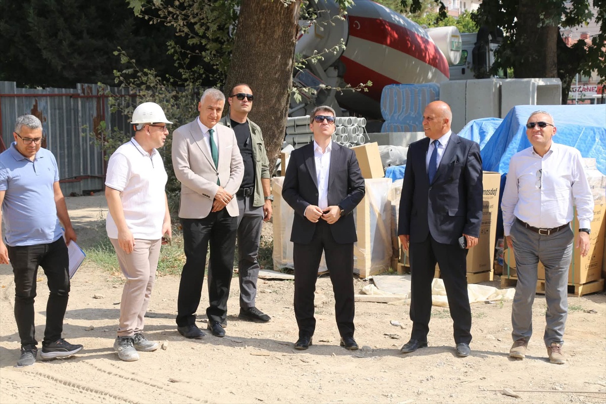 Vali Bakan\'dan Okul İnşaatı İncelemesi