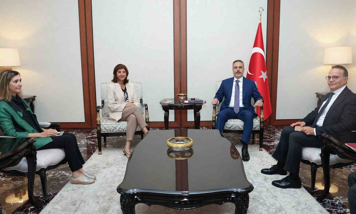 Fidan, Kıbrıs Konusunda Holguin Cuellar\'ı Kabul Etti