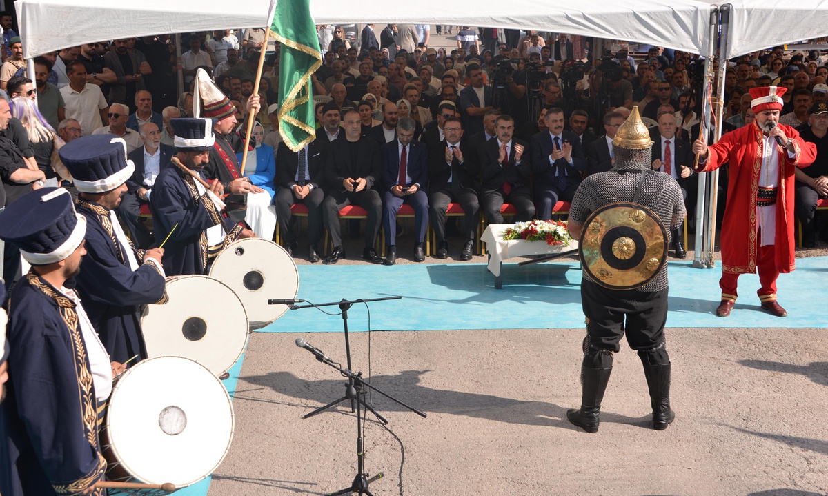 Erzurum\'da Kentsel Dönüşüm Temel Atma Töreni Yapıldı