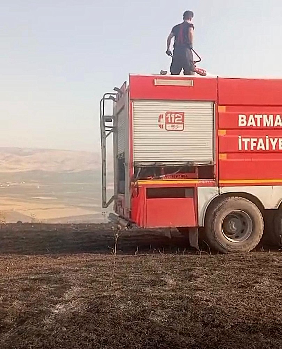 Beşiri\'de Anız Yangını Kontrol Altına Alındı