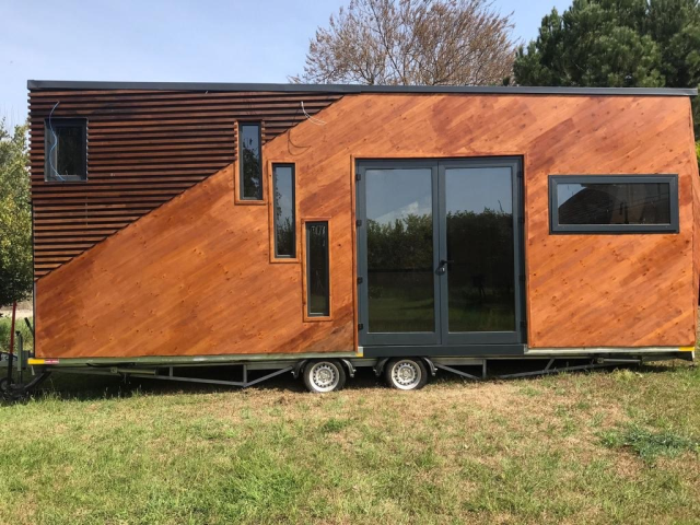 Burcu öğretmene polislerden güzel haber! Çalınan tiny house'u bulundu