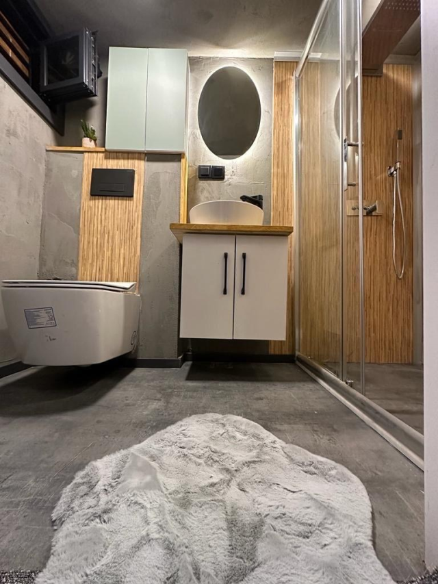 Burcu öğretmene polislerden güzel haber! Çalınan tiny house'u bulundu