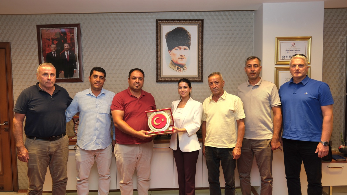 Ceyhan Belediye Başkan Vekili Yıldız, kırsal mahalle muhtarlarını ağırladı