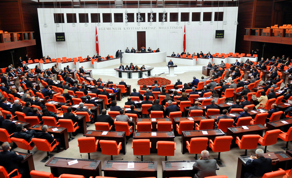 CHP\'li Vekiller YENİ Parti İçin İstifa Etti