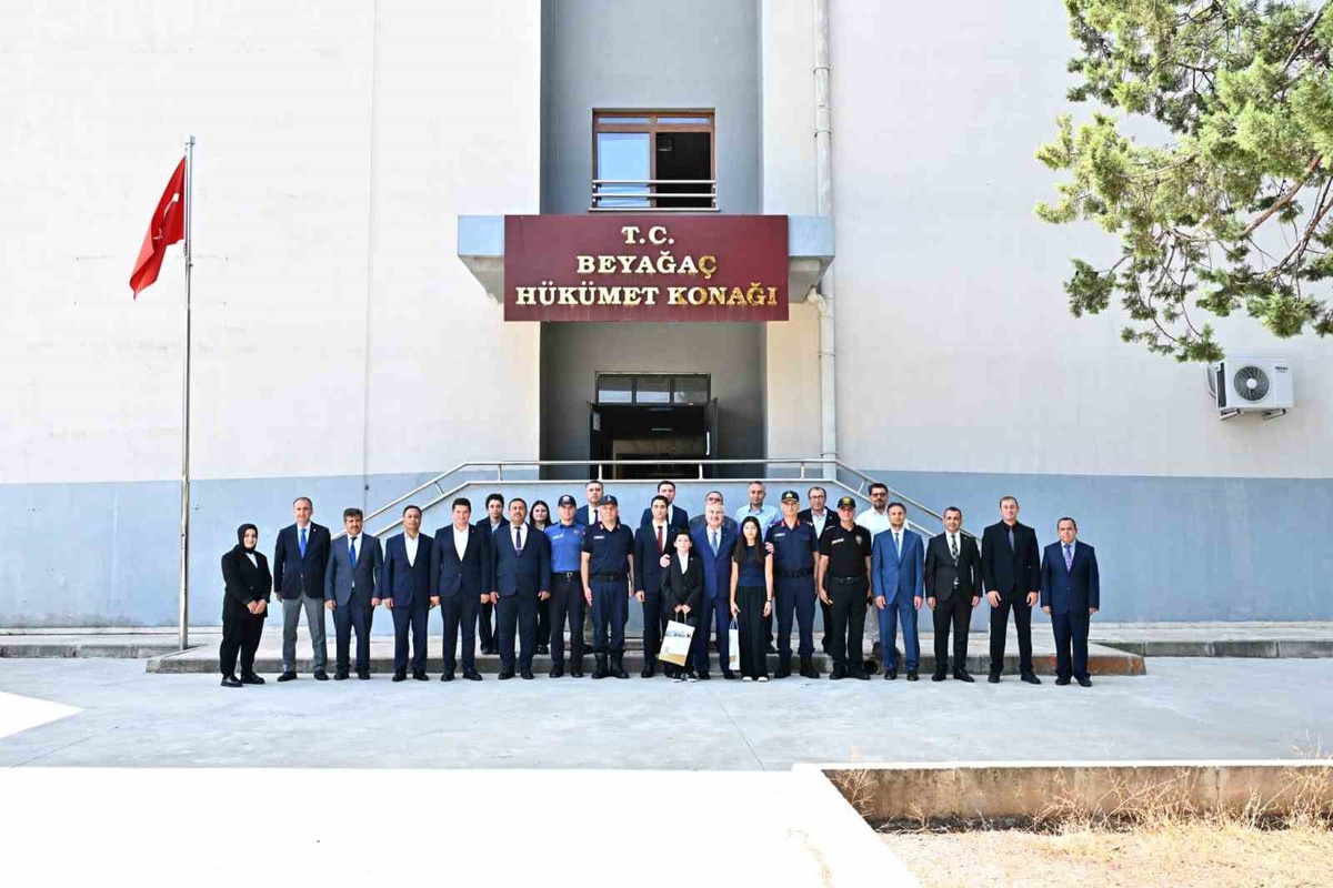 Denizli Valisi Köşger Beyağaç\'ı ziyaret etti