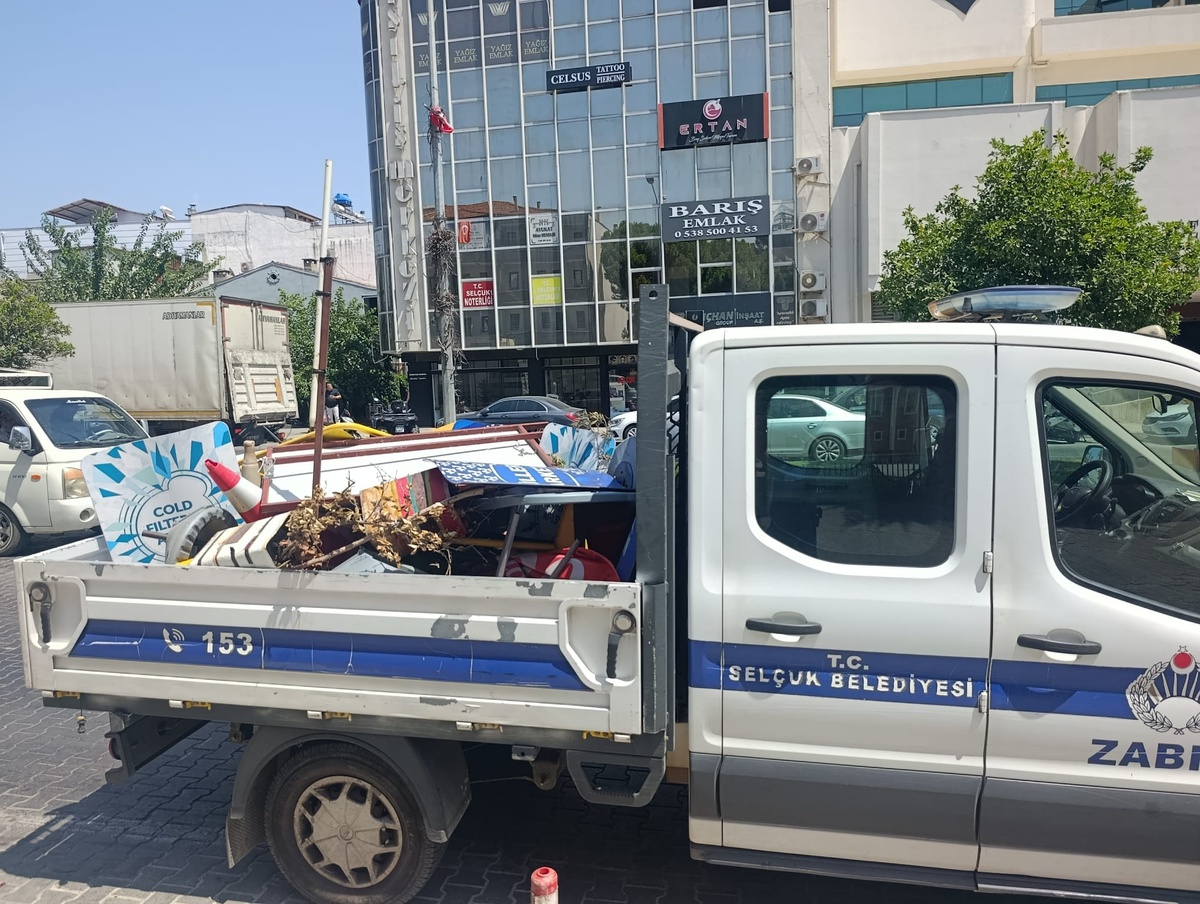 Efes selçuk\'ta yayalar için denetimler devam ediyor
