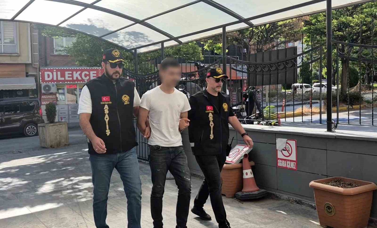 Eskişehir\'de Silahlı Kavga: 3 Yaralı