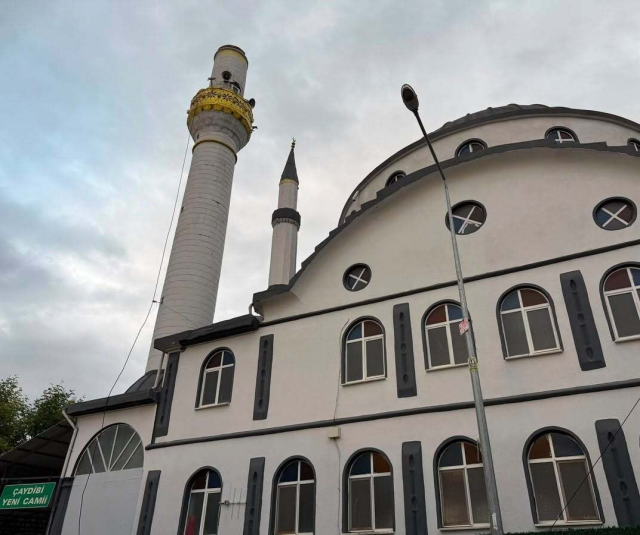 Fırtına Amasya'yı yıktı geçti: 41 evin çatısı uçtu, caminin minaresi yıkıldı