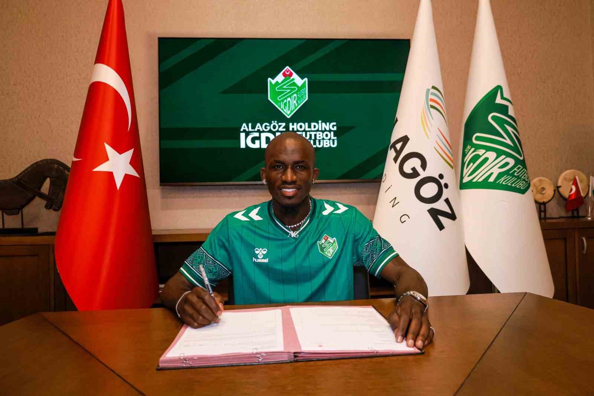 Iğdır FK, Felix Afena-Gyan\'ı kadrosuna kattı