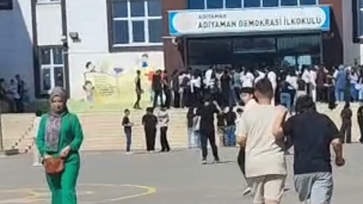 Adıyaman belediye başkanı tutdere\'den lgs\'de tam puan alan öğrencilere ziyaret