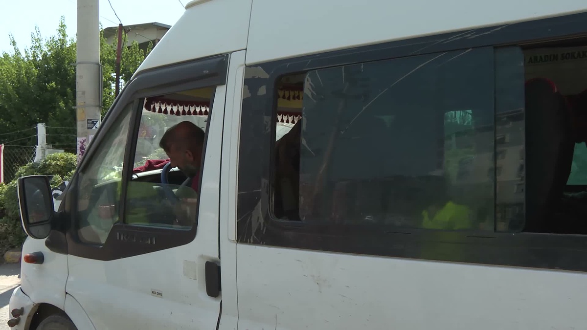 İzmir büyükşehir belediyesi’nden tarım işçisi servislerine sıkı denetim