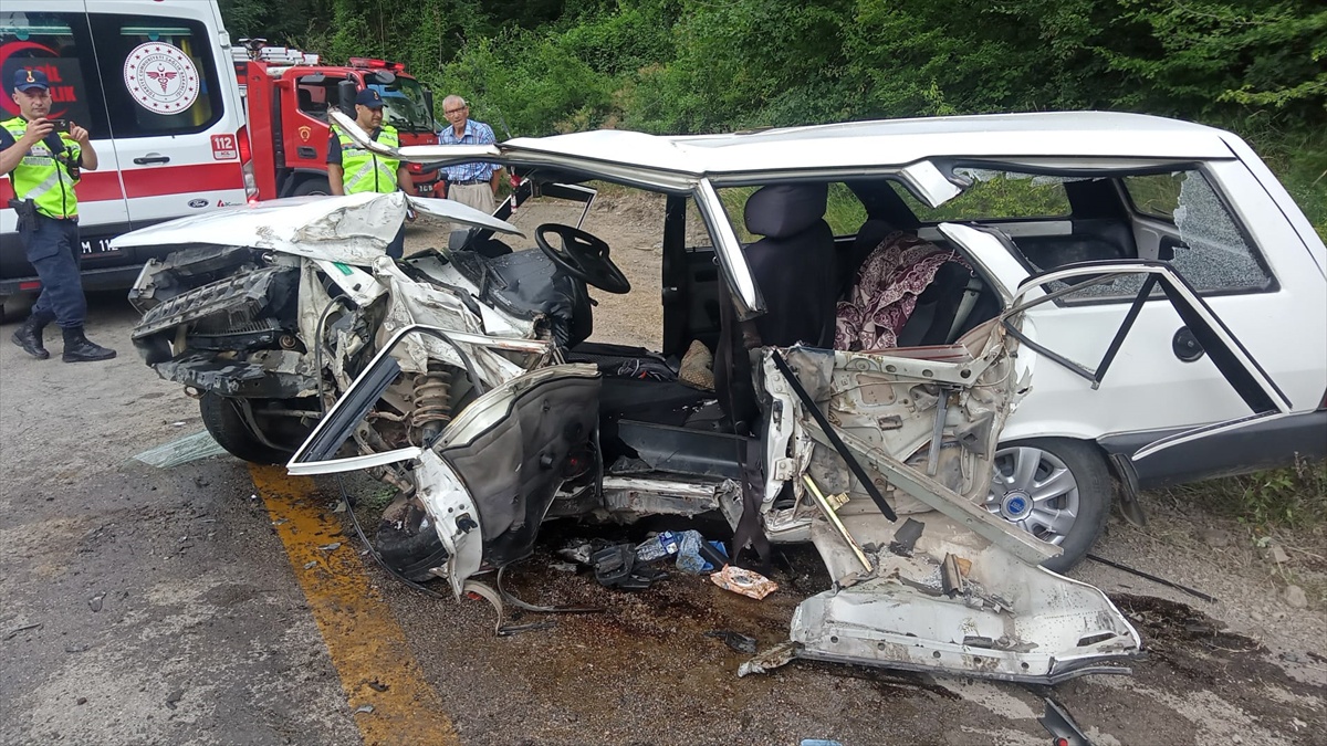 Safranbolu\'da Trafik Kazasında Hayatını Kaybeden Çift Defnedildi