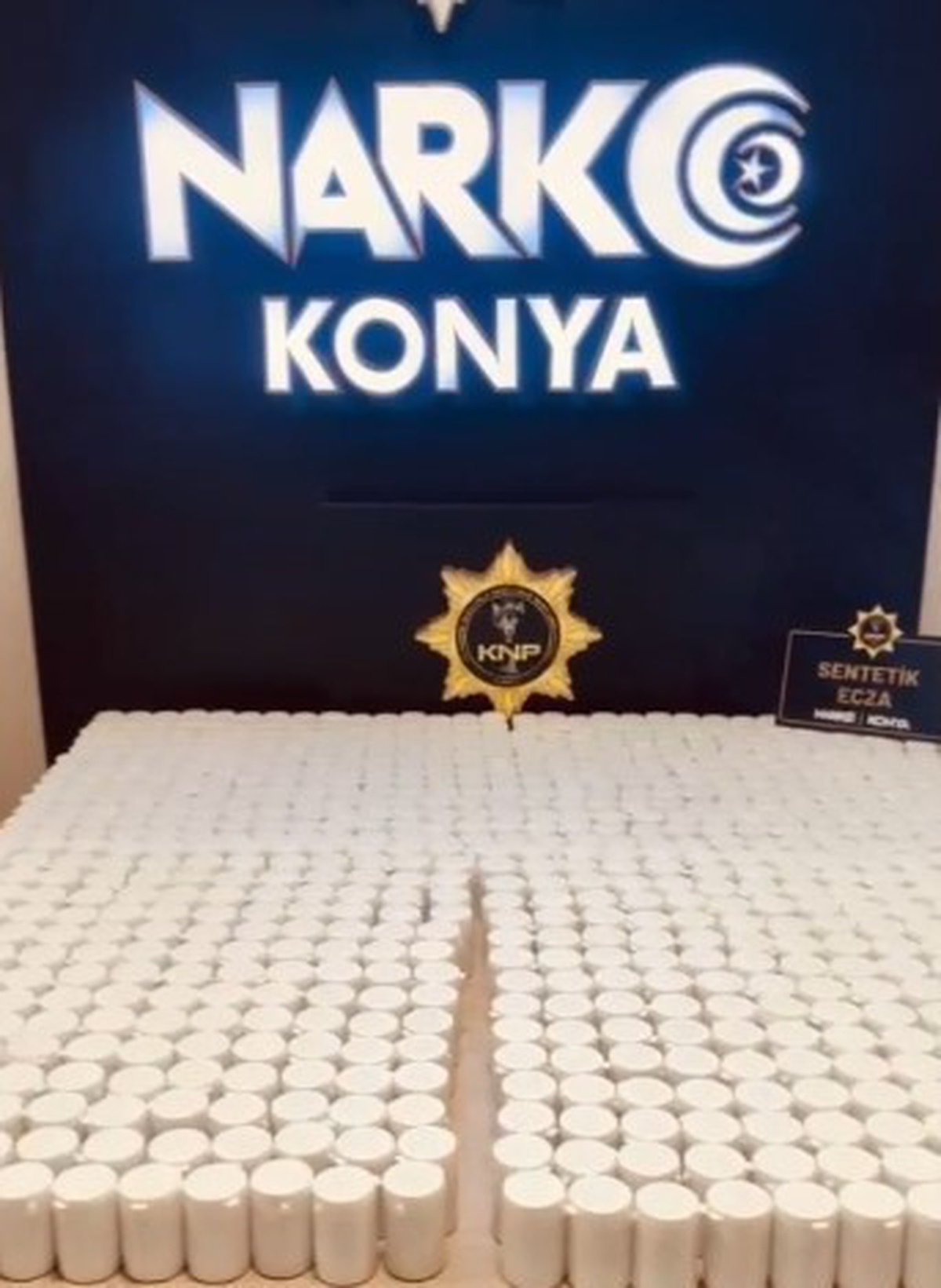Konya\'da Narkotik Operasyonu: 98 Bin Hap Ele Geçirildi