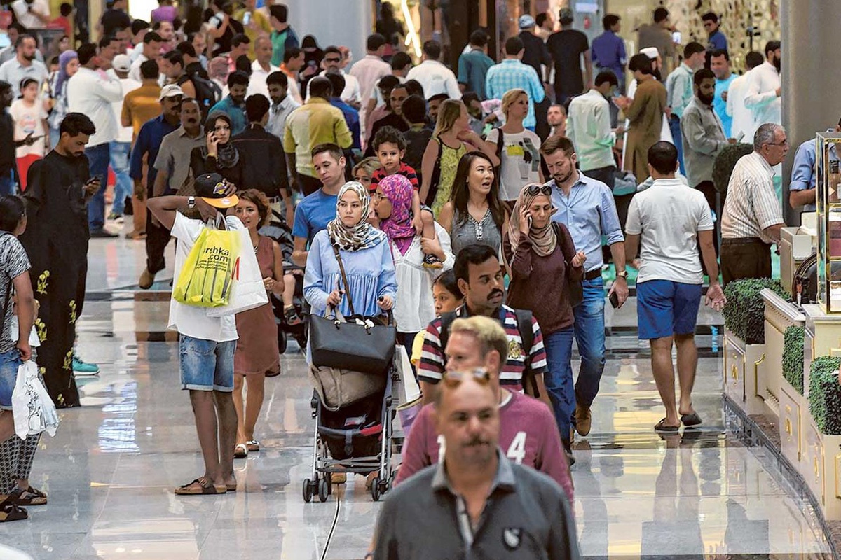 Kriz Dubai\'ye kesenin ağzını açtırdı! Turist getirene 40 bin lira veriyorlar