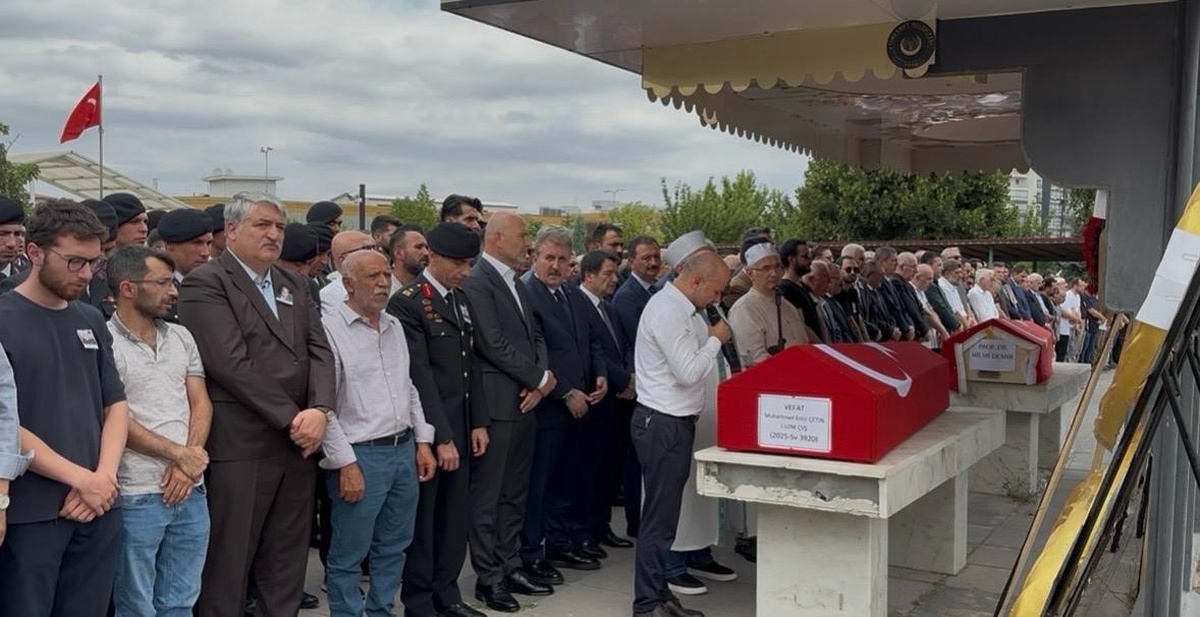 Motosiklet kazasında vefat eden Uzman Çavuş Çetin son yolcuğuna uğurlandı
